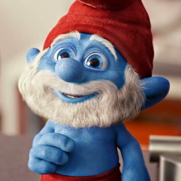 প্রথমে নীলচে, ক্রমশ গাঢ় নীল হতে থাকে পলের গায়ের রং। তার পর থেকে তিনি ওই কমিক চরিত্রের মতো গায়ের রং পেয়েছেন!