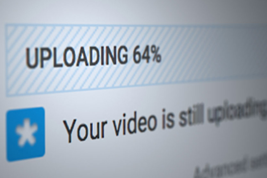 ঘটনার ঠিক আগে, বুরকুর ইনস্টাগ্রাম থেকে এই নিজস্বী ভিডিয়ো আপলোড করা হয়। শেষ ভিডিয়োতে ফলোয়ারদের প্রতি বুরকুর শেষ বার্তা ছিল, ‘‘আমি ইনস্টাগ্রাম থেকে চিরবিদায় নিচ্ছি।’’ ভিডিয়োর ক্যাপশনে লেখা ছিল ‘বিদায়’।