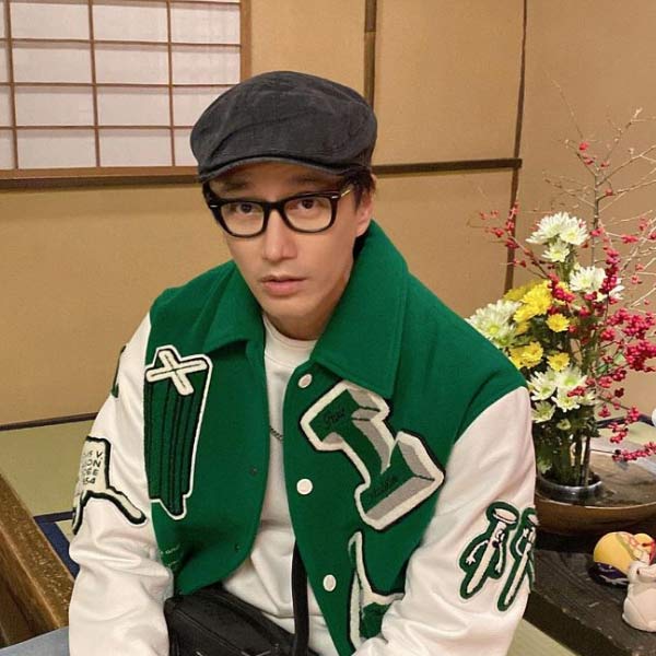 এক সাক্ষাৎকারে ট্যান বলেন, “আমি অনেক ধরনের কাজ করেছি। কিন্তু কিছুতেই মনসংযোগ করতে পারছিলাম না। ফোটোগ্রাফি আমার শখ ছিল। সেই শখ ধীরে ধীরে পেশায় বদলে যায়। তার পর সেখান থেকে ধীরে ধীরে মডেলিংয়ের জগতে ঢুকে পড়ি। তার পর আর ফিরে তাকাতে হয়নি।” ছবি: ইনস্টাগ্রাম। 