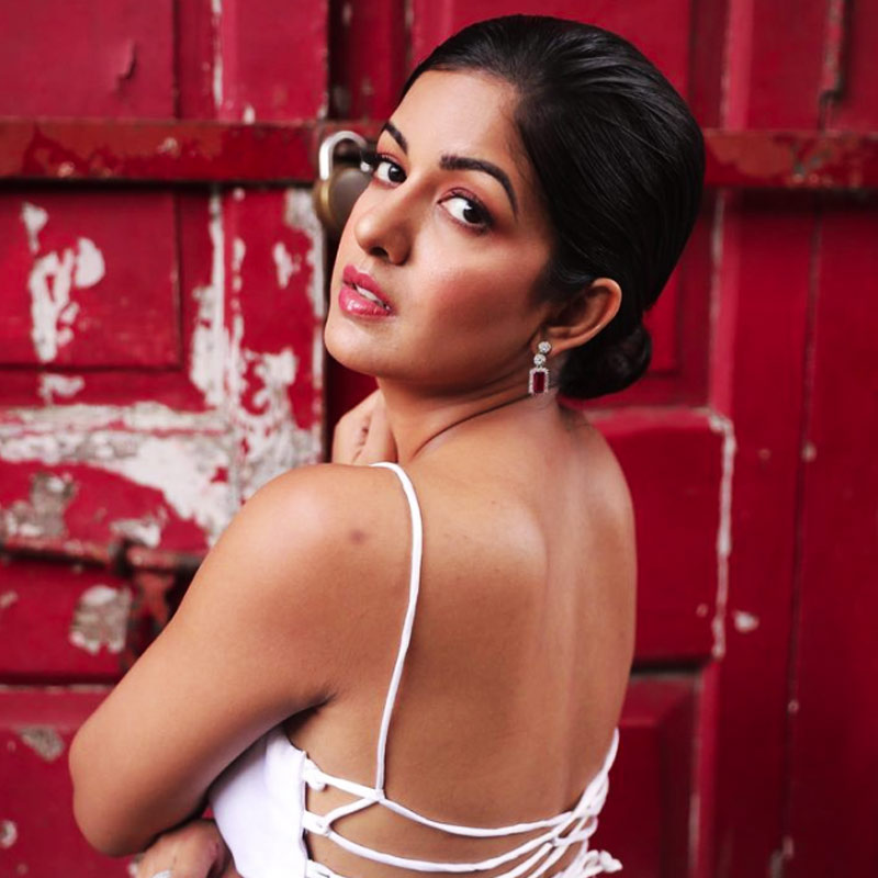 ‘এক ঘর বনাউঙ্গা’, ‘কৌন হে- এক নয়া অধ্যায়’-সহ আরও অনেক হিন্দি ধারাবাহিকে অভিনয় করতে দেখা যায় ঈশিতাকে।