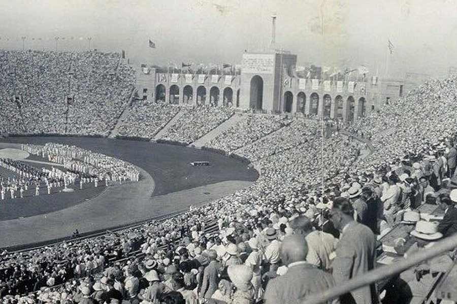 ব্রাজিলীয়রা সেই অলিম্পিক্সে কোনও পদক জেতেননি বটে। তবে দর্শকদের মন জয় করেছিলেন। অর্থকষ্ট, গৃহযুদ্ধ উপেক্ষা করেও অলিম্পিক্সের ময়দানে নেমেছিলেন তাঁরা। ১৯ অগস্ট রিওর পথে রওনা দিয়েছিল ইটাকুইস। তত দিনে জাহাজের সমস্ত কফির বস্তা বিক্রি হয়ে গিয়েছিল।