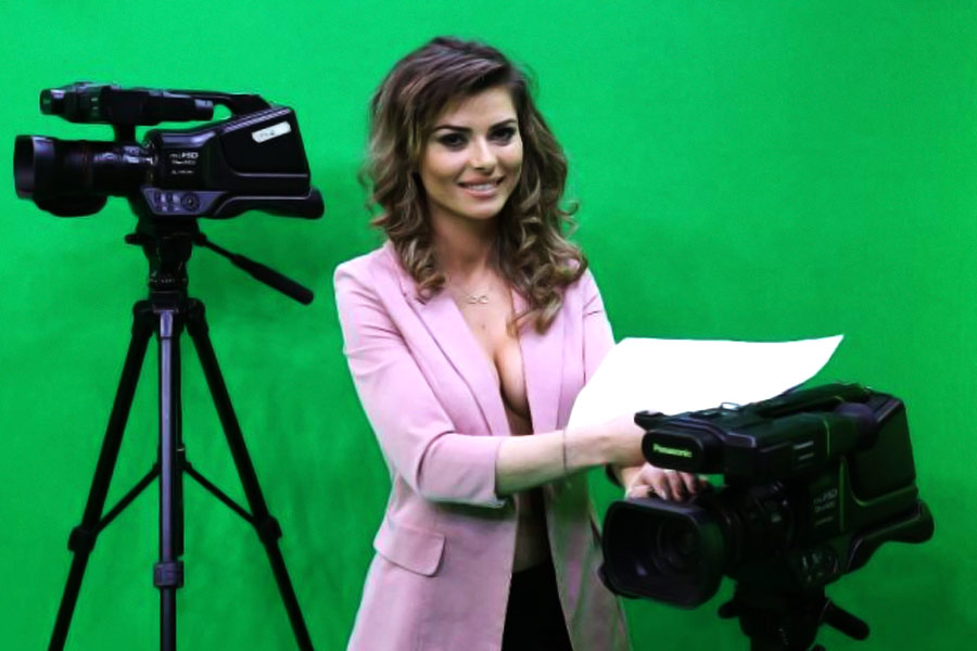 সেই সময় এই বিষয়টি নিয়ে বেশ হইচই পড়ে গিয়েছিল। আলবেনিয়া এমনিতে ভীষণ রক্ষণশীল দেশ। পোশাক-বিতর্ক যত বাড়তে থাকে, ওই চ‍্যানেলের তত শ্রীবৃদ্ধি ঘটতে থাকে।