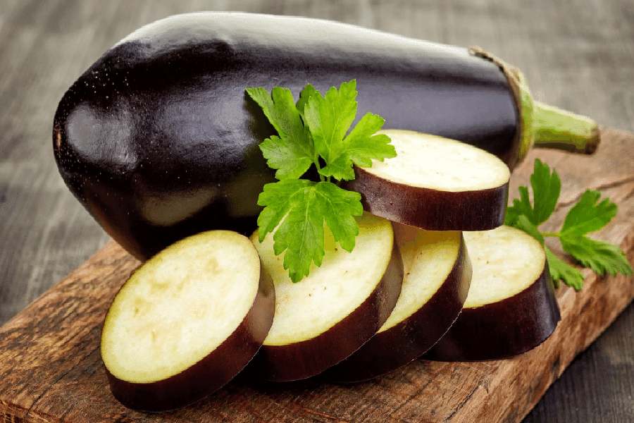 Do you eat eggplant in the morning and afternoon when winter falls?  Can it have an effect on the body?