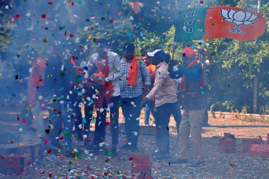 ভাবনগর পূর্ব থেকে জয়ী হয়েছেন সেজল পাণ্ড্য। তিনি কোচিং সেন্টারে পড়াতেন। 