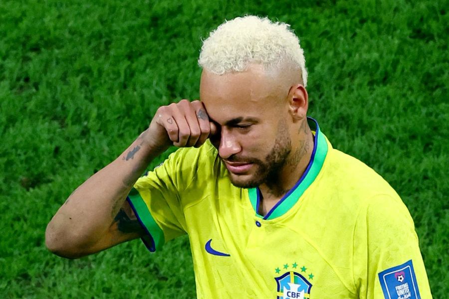 Neymar excluded from Brazil football team