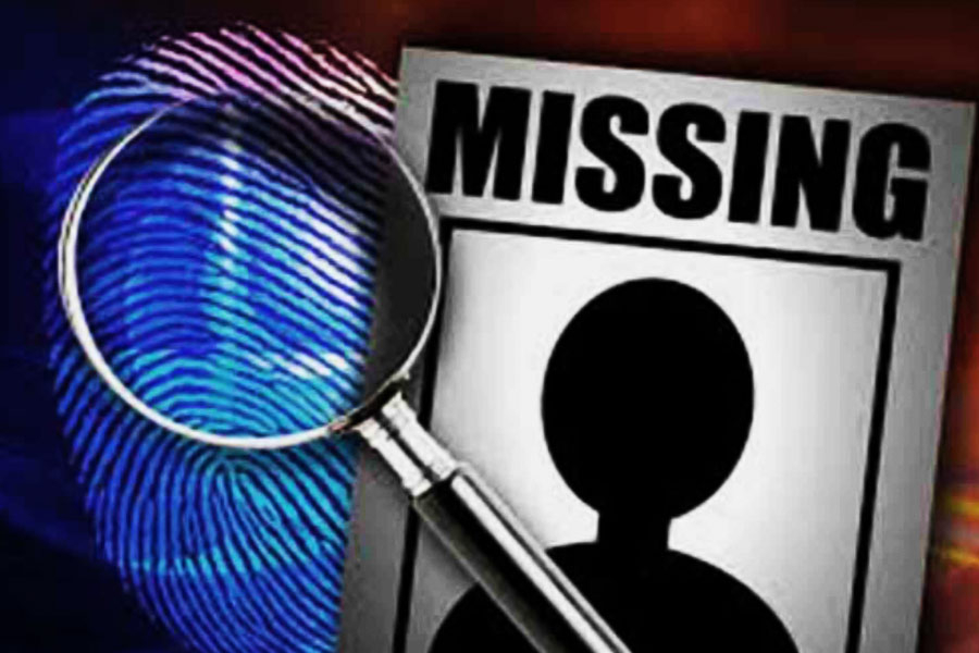 জলজ্যান্ত একটা মানুষ হঠাৎ এ ভাবে কোথায় উধাও হয়ে গেলেন, তা নিয়ে প্রশ্নও উঠেছিল। কেউ ভেবেছিলেন তাঁকে খুন করে দেওয়া হয়েছে। কেউ ভেবেছিলেন, নিজে থেকেই নিরুদ্দেশ হয়ে গিয়েছিলেন উইলিয়াম। কিন্তু কোনও সূত্র খুঁজে না পাওয়ায় কেস বন্ধ করে দিয়েছিল পুলিশ।