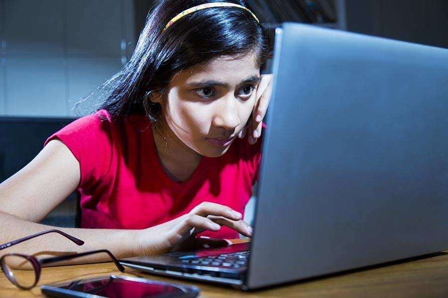 পাশাপাশি সিভিল সার্ভিস পরীক্ষায় উত্তীর্ণ হতে একাদশ ও দ্বাদশ শ্রেণির পাঠ্যক্রমও পরীক্ষার্থীদের নখদর্পণে রাখা উচিত।