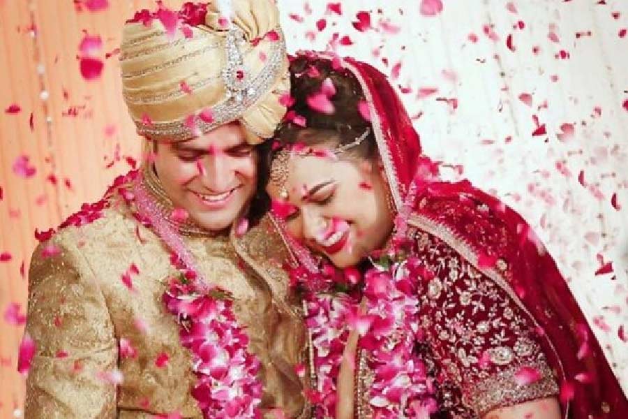 যদিও বেশি দিন বিয়ে টেকেনি টিনা-আমিরের। ২০২১ সালের ১০ অগস্ট টিনা ও আমিরের বিচ্ছেদ হয়ে যায়।