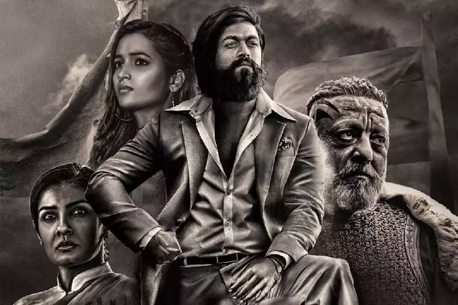 তালিকায় দুই নম্বরে আর বলিউড নয়, রয়েছে একটি সুপারহিট দক্ষিণী ছবি। যার নাম ‘কেজিএফ ২’। প্রথম পর্বের মতো যশ অভিনীত এই ছবির দ্বিতীয় পর্বও সুপারহিট। ছবিটি নিয়ে জোর চর্চা চলেছিল দর্শকমহলে, গুগলের তালিকাতেও তার প্রতিফলন ঘটেছে।