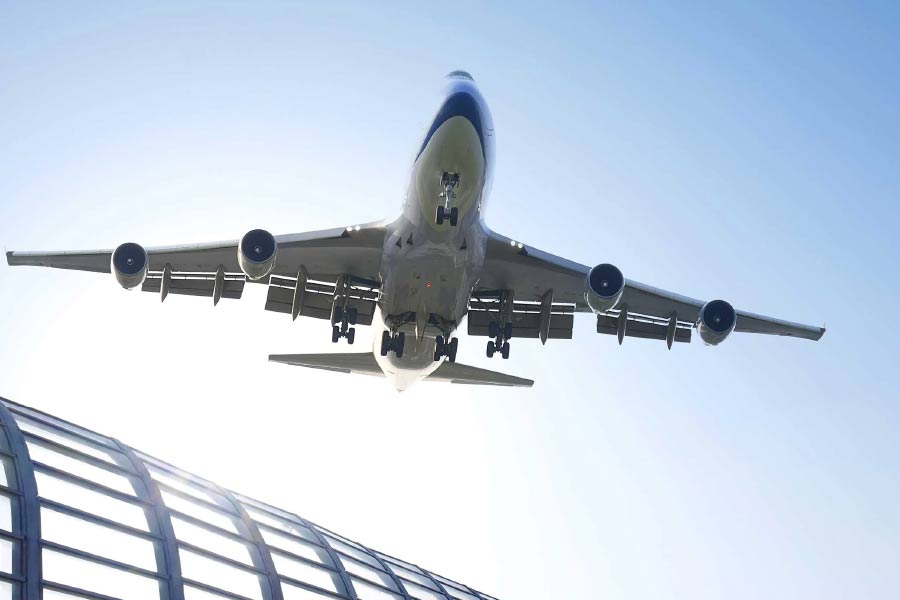 আমস্টারডাম থেকে নিউ ইয়র্কের উদ্দেশে যাচ্ছিল বিমানটি। অপহরণকারীরা বিমানটিকে প্রথমে বেইরুটে নিয়ে যান। পরে সেখান থেকে কায়রোতে নিয়ে যান তাঁরা। কায়রো পৌঁছনোর পর যাত্রীদের সরিয়ে বিমানটিকে উড়িয়ে দেওয়া হয়েছিল। 