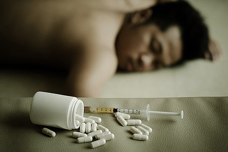 স্টিফেনকে যিনি মাদক বিক্রি করতেন, তাঁকেও গ্রেফতার করে পুলিশ। ৩১ বছরের জন্য কারাদণ্ডের সাজা হয় তাঁর।