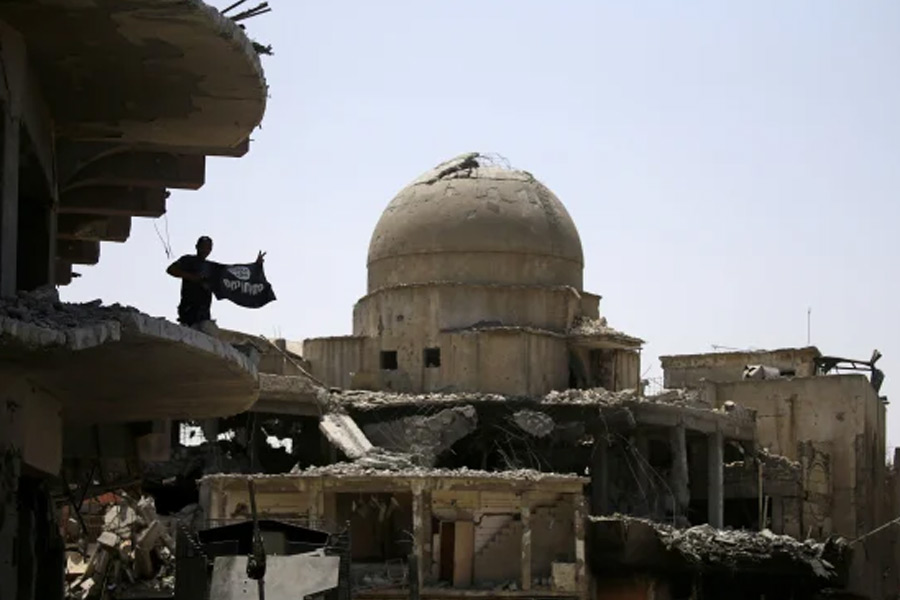 সেখানকার পুলিশ সূত্র বলছে, ১৯৯৬ সালে মনোরোগী পুনর্বাসন কেন্দ্রে আশ্রয় নিয়েছিলেন তিনি।