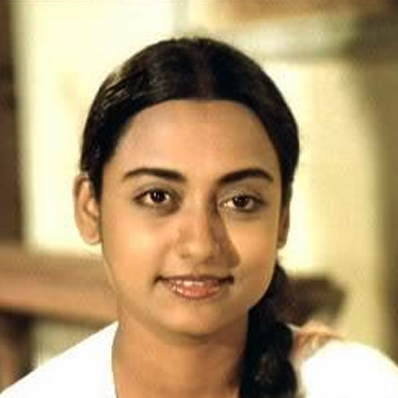 বলিপাড়ায় কানাঘুষো চলতে থাকে, রামেশ্বরী ভীষণ ঠোঁটকাটা স্বভাবের। মুখের উপর নাকি কথা শুনিয়ে দেন। সেই কারণেই তাঁকে কেউ কাজ দিতে চাইতেন না। চোখের চিকিৎসা হওয়ার পরে আর আগের মতো কাজ করতে পারবেন না বলেও তাঁকে অভিনয়ের প্রস্তাব দেওয়া হয়নি।