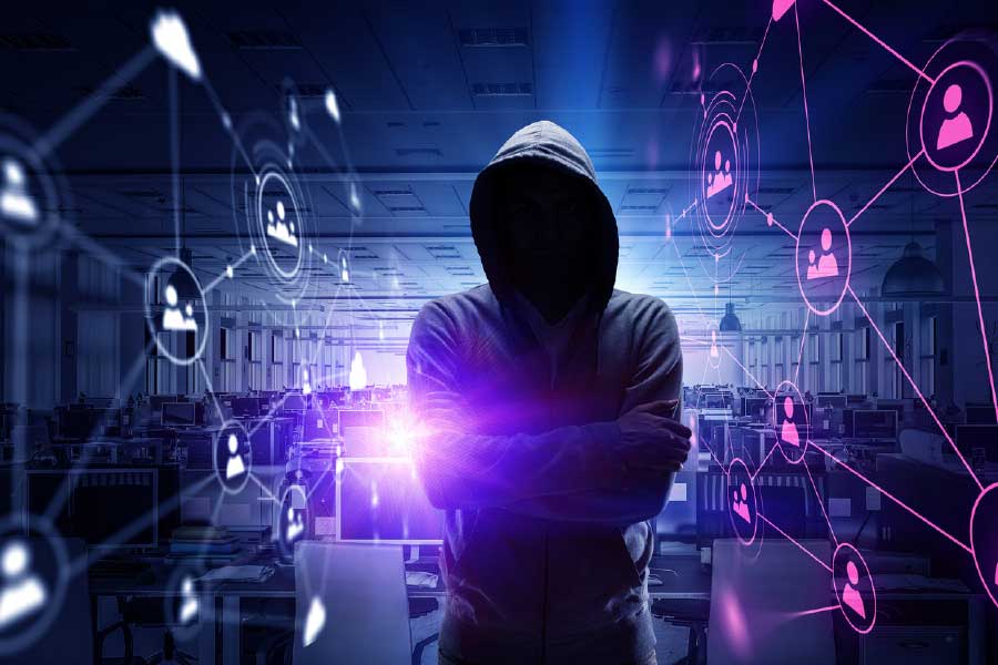 প্রথমেই বন্ধ করা জরুরি উইনডোজ়ের স্পিচ রেকর্ডিং সেটিং। আপনি কি জানতেন, কম্পিউটার বা ল্যাপটপ প্রায় সারা দিন ধরেই আপনি কী কথা বলছেন, তার সবটা রেকর্ড করছে? দিনের কোনও নির্দিষ্ট সময় নয়, সর্ব ক্ষণ!