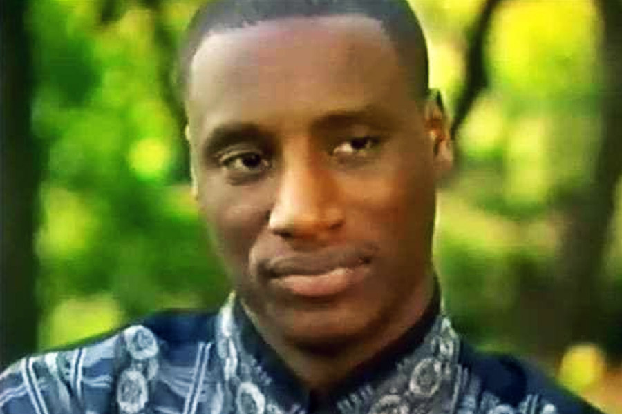 তবে অরল্যান্ডো অদ্ভুত সব জিনিস লক্ষ করতে থাকেন। তিনি মনে মনেই অঙ্কের জটিল সমাধান বের করে নিতে পারতেন। তাঁর জীবনে ঘটে যাওয়া ছোট ছোট ঘটনাও ভুলতেন না তিনি। এমন স্মৃতিশক্তি কোনও সাধারণ মানুষের থাকতে পারে না বলে দাবি করেন অনেকে। কেউ কেউ বলেন, মাথায় চোট লাগার পরেই অরল্যান্ডো এই ‘সুপার পাওয়ার’ পান।