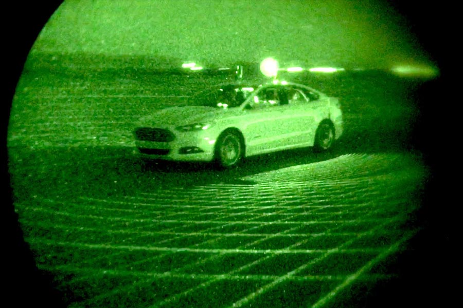 কিন্তু আদরোয়া রাতের ঘন অন্ধকারে যতটা পরিষ্কার দেখতে পেত, সূর্যের আলোতে তার দেখতে ততটাই অসুবিধা হত। বাজ পড়ার পর রাতে খালি চোখে স্পষ্ট দেখতে পাওয়ার ‘সুপার পাওয়ার’ পায় আদরোয়া।