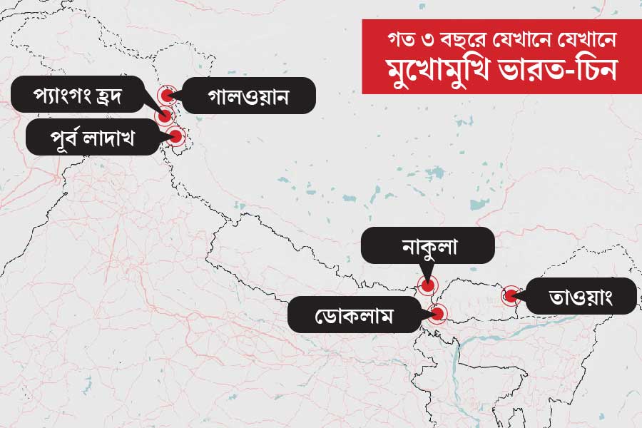 এরও আগে ২০১৭ সালে প্রায় দুই মাস ধরে চলে ডোকলাম বিবাদ। ভারত-চিন-ভূটান সীমান্তে অবস্থিত ডোকা লা মালভূমি অঞ্চলকে ঘিরে উত্তেজনা হয়। চিনা সেনা সীমান্ত লঙ্ঘন করে ভারতীয় এলাকায় ঢুকে বুলডোজার দিয়ে দু’টি বাঙ্কার ভেঙে দিয়েছে বলে অভিযোগ ছিল। টহল দেওয়ার সময় ভারতীয় জওয়ানরা সীমান্ত লাগোয়া ওই বাঙ্কারগুলিতে বিশ্রাম নিতেন।