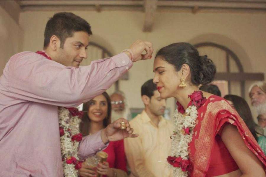 ‘গিলটি মাইন্ডস’ ওয়েব সিরিজ়ে শ্রিয়াকে দেখা গিয়েছিল আইনজীবীর চরিত্রে। তার আগে ‘দ্য ব্রোকেন নিউজ়’ সিরিজ়ে সাংবাদিক সেজেছিলেন শ্রিয়া।