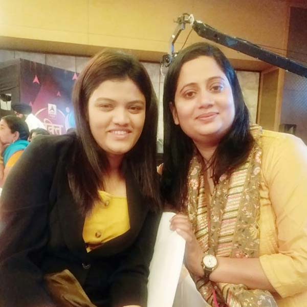 সে যাত্রায় বিয়ের প্রস্তাব এ ভাবে নাকচ করলেও পরে আবার একই বিড়ম্বনায় পড়তে হয়েছিল সীমাকে। ২০০২ সালে প্রয়াত হন সীমার বাবা। এর পর তাঁর আবদার মেনে নেওয়ার আর কেউ ছিল না। সে সময় আবার বিয়ের জন্য চাপ দেওয়া হয়েছিল সীমাকে। কিন্তু সে যাত্রায় সীমাকে উদ্ধার করেন তাঁর বান্ধবী রিঙ্কি। ওই বন্ধুর সাহায্যেই আইন নিয়ে পড়াশোনায় হাতেখড়ি হয় সীমা।