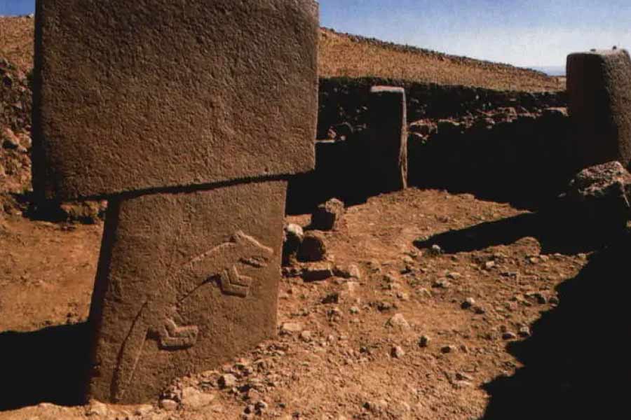 খননকার্য চালিয়ে প্রত্নতত্ত্ববিদদের ধারণা, খ্রিস্টপূর্ব নবম শতকে ওই জায়গায় নিওলিথিক মানুষের জনবসতি ছিল। 