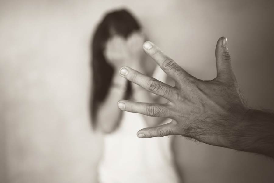 ইউনাইটেড নেশনস অফিস অব ড্রাগ অ্যান্ড ক্রাইম (ইউএনওডিসি)-এর রিপোর্ট বলছে, ভারত-সহ পশ্চিম এশিয়ার দেশিগুলিতে মধ্য এশিয়া এবং তাইল্যান্ড থেকে সবচেয়ে বেশি মেয়ে পাচার হয়। উজবেকিস্তান, কিরঘিজস্তান, তুর্কমেনিস্তান এবং কাজাকিস্তান থেকে মেয়েদের দুবাই বা আফগানিস্তানে নিয়ে আসা হয়। এখান থেকে প্রথমে নেপাল, তার পর সড়কপথে ভারতে নিয়ে আসা হয়।