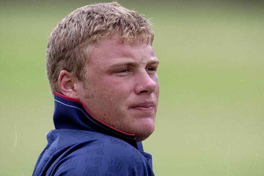 শুটিং করার সময় গাড়ি দুর্ঘটনা, হাসপাতালে নিয়ে যাওয়া হল ফ্লিনটফকে