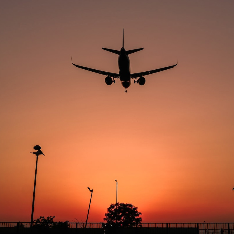 নিজের পেশা নিয়ে হানা বলেন, “ভারতে যত মহিলা বিমানচালক রয়েছেন, পৃথিবীর আর কোনও দেশে তত নেই। আমরা সত্যিই ভাল কাজ করছি। তবে আরও ভাল করার ক্ষমতা আমাদের রয়েছে।”