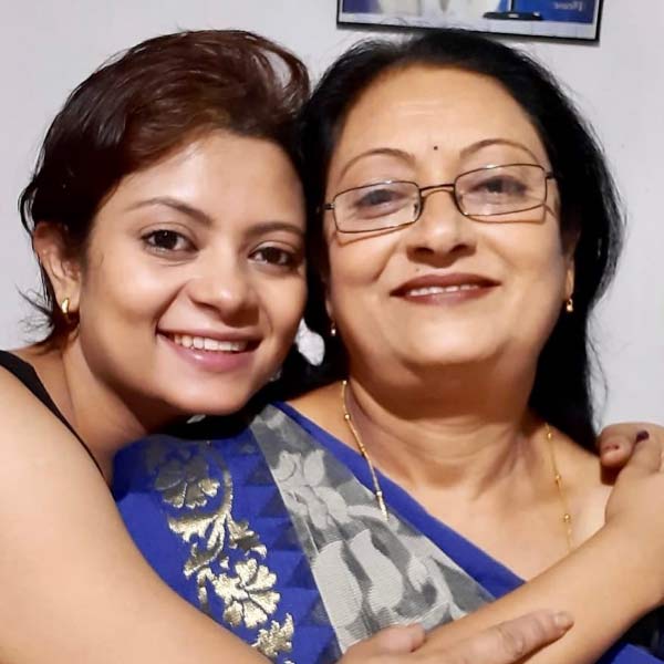 বর্তমানে দেবারতি মুম্বইয়ে থাকেন। ফ্রিল্যান্স ট্যালেন্ট ম্যানেজার পদে কাজ করেন তিনি। 