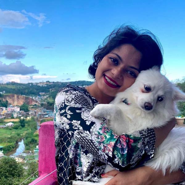 দেবারতি বার বার ‌তাঁর মাকে বোঝাতেন যেন মনের মানুষের সঙ্গে আগে ভাল বন্ধুত্বের সম্পর্ক গড়ে তোলেন। 