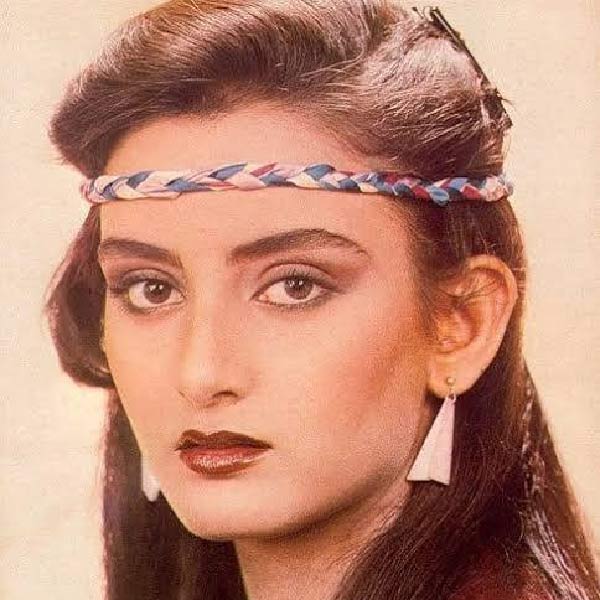 যশ মাঝেমধ্যেই অন্য ছবির কাজে বেরিয়ে যেতেন। ‘ফাসলে’ ছবির সেটের দায়িত্বভার রাজেশের কাছেই দিতেন যশ। রাজেশ এতটাই নিখুঁত কাজ করতেন যে, যশ তাঁকে ভরসা করতেন। যশের অনুপস্থিতিতে শুটিংয়ের কিছু কাজ রাজেশও করেছিলেন। 