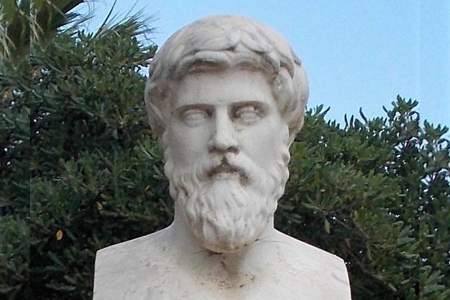 পারস্যের দার্শনিক তথা ঐতিহাসিক তথা খ্যাতনামা জীবনীকার প্লুটার্ক একটি বই লিখেছিলেন রাজার রাজা আর্সিসের জীবন নিয়ে। সেই বইয়েই তিনি লিখে গিয়েছেন এই শাস্তির বিবরণ।