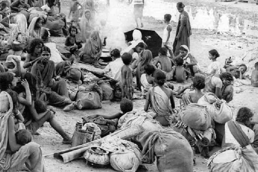 মানবিকতার যুক্তিতে মুক্তিযুদ্ধের পাশে দাঁড়িয়েছিল ভারতের সেনা। পাকিস্তান এ বিষয়ে নিরাপত্তা পরিষদে তাদের আপত্তি জানায়। ভারতও তার পাল্টা যুক্তি হাজির করেছিল। 