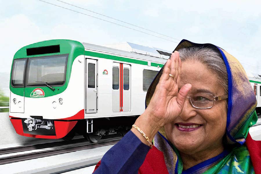 বাংলাদেশের সড়ক পরিবহণ ও সেতুমন্ত্রী ওবায়গুল কাদেরকে উদ্ধৃত করে সংবাদমাধ্যম ‘প্রথম আলো’ জানিয়েছে, ২৮ ডিসেম্বর বঙ্গবন্ধু আন্তর্জাতিক সম্মেলন কেন্দ্র থেকে মেট্রো রেল পরিষেবার উদ্বোধন করবেন হাসিনা। 