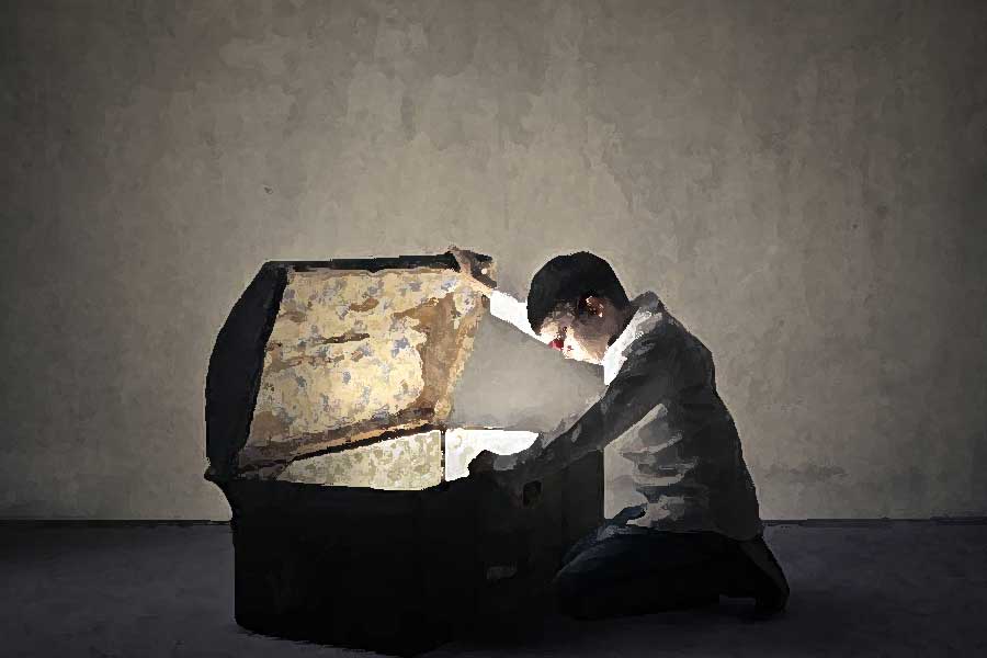 এক দিন বেঙ্গালুরুর রিচমন্ড রোডের বাড়িতে আসেন শ্রদ্ধানন্দ। ওই বাড়ির পরিচারকদের একটি বড় কাঠের বাক্স বানাতে নির্দেশ দেন। তাঁদের জানান, সোনা-রুপোর গয়না রাখতে ওই বাক্স প্রয়োজন। কয়েক জন পরিচারককে বাড়ির পিছনে বড় গর্ত খুঁড়তে নির্দেশ দেন শ্রদ্ধানন্দ। তাঁদের জানানো হয়, জলের একটা বড় ট্যাঙ্ক বানানো হবে ওখানে। সেই মতো পরিচারকরা বড় একটি গর্ত খোঁড়েন। প্রতীকী ছবি।