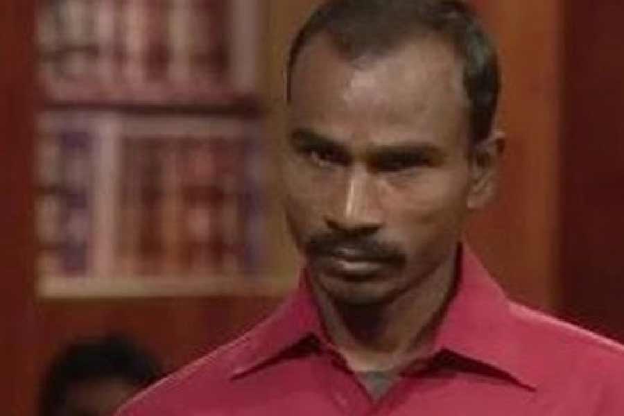 কিন্তু মামলাটির শুনানি শুরু হওয়ার কয়েক দিনের মধ্যেই তিহাড় জেলে আত্মহত্যা করে ওই বাসের চালক রাম। ১১ মার্চ জেলের সেলেই ঝুলন্ত অবস্থায় পাওয়া যায় রামের দেহ।