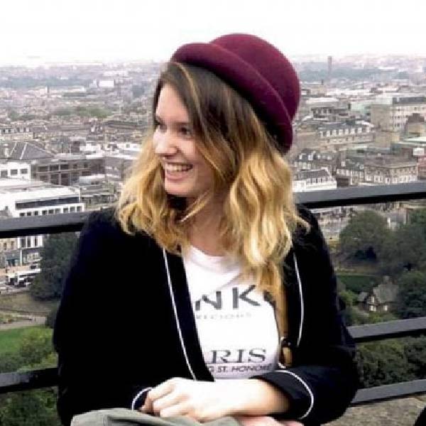 বলেন, ‘‘ক্যারলকে বাঁচিয়ে আনতে আমি নিজেই মরে যাব। আমি কিছুই পূর্বপরিকল্পনা থেকে করিনি। আমি নিজের ভুল শোধরাতে চাই। আর নিজের ভুল শোধরাতে  আমি সারা জীবন জেলে থাকতে চাই।’’