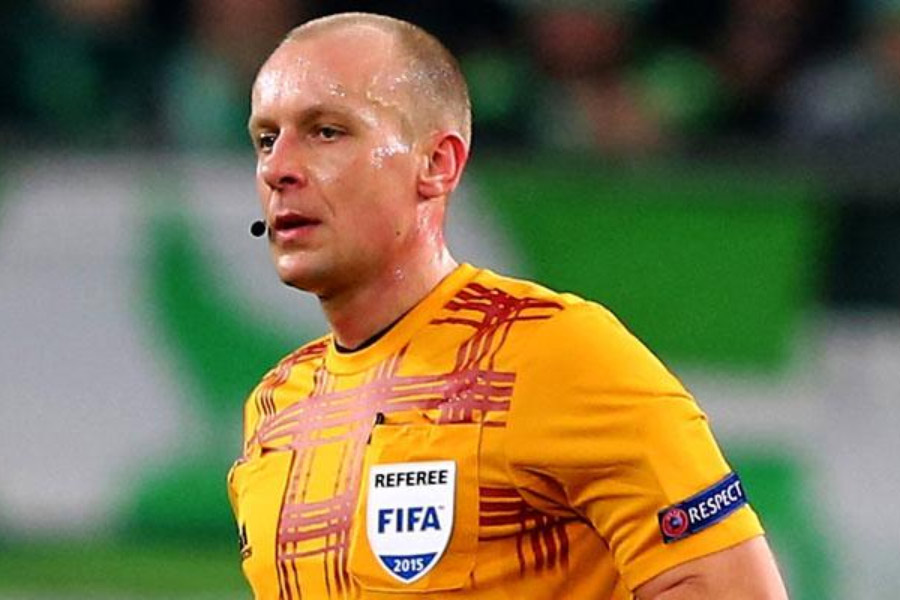 এর আগে ২০১৪-র বিশ্বকাপের যোগ্যতা অর্জন পর্বের ম্যাচে রেফারি হয়েছেন মার্সিনিয়াক। ২০১৮ সালের বিশ্বকাপে গ্রুপ লিগের ম্যাচেও রেফারি ছিলেন তিনি। সে বার জার্মানি-সুইডেন এবং আর্জেন্টিনা-আইসল্যান্ড ম্যাচ খেলিয়েছিলেন।