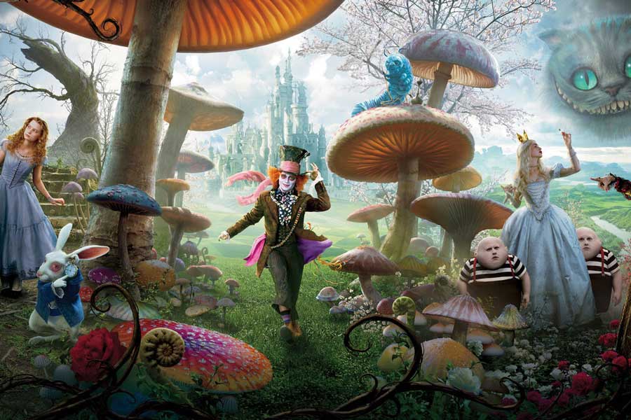 শুনে অ্যালিস ইন ওয়ান্ডারল্যান্ডের গল্পের কথা মনে পড়ে যেতে পারে। সেখানেও গর্তের মধ্যে দিয়ে এক অন্য দুনিয়ায় পৌঁছে যেত ছোট্ট অ্যালিস। সাইবেরিয়ার সিঙ্কহোলে অবশ্য তেমন সুযোগ নেই। 