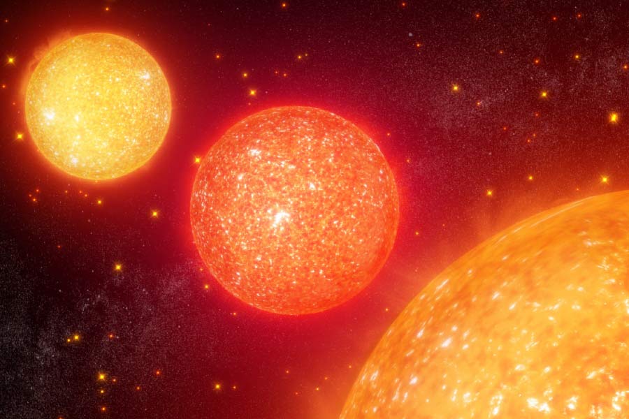 ইয়ো থেকে তার দূরত্ব প্রায় ৫০ হাজার মাইল। সেখান থেকে তোলা ছবি পৃথিবীতে পাঠিয়েছে জুনো। 