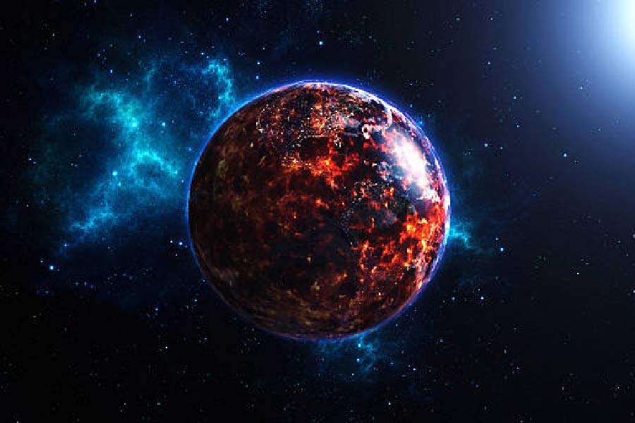 সৌরজগতের সবচেয়ে বড় গ্রহ বৃহস্পতি। সূর্য থেকে তার দূরত্ব প্রায় ৭৪ কোটি ৭৭ লক্ষ কিলোমিটার। পৃথিবী থেকে বৃহস্পতির দূরত্ব প্রায় ৭১ কোটি ৫০ লক্ষ কিলোমিটার।