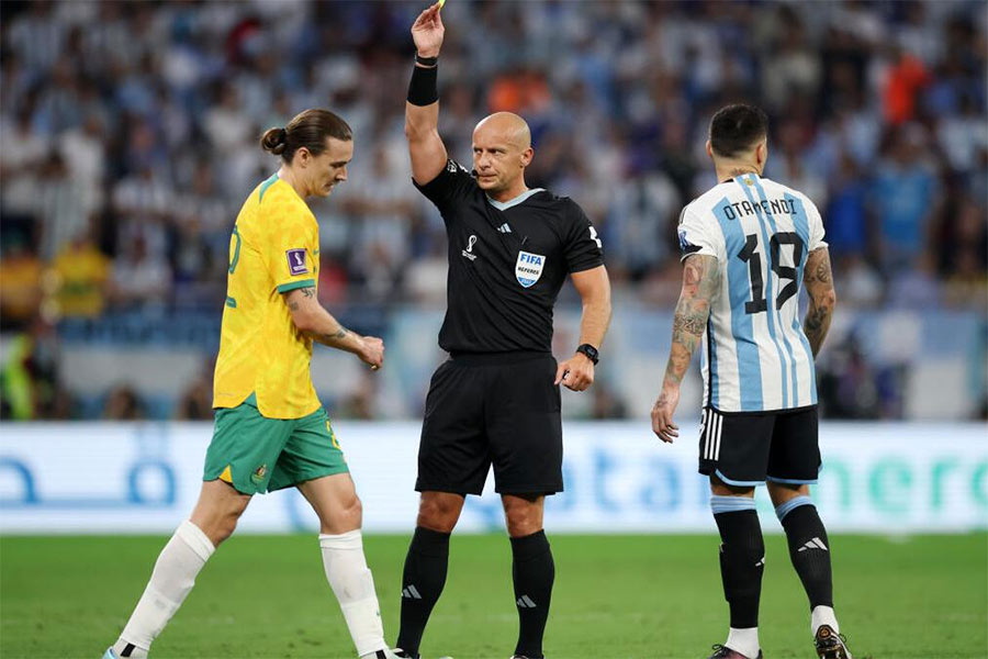 গ্রুপ লিগে ফ্রান্স এবং ডেনমার্ক ম্যাচে রেফারি ছিলেন মার্সিনিয়াক। আবার প্রি-কোয়ার্টার ফাইনালে আর্জেন্টিনা বনাম অস্ট্রেলিয়ার ম্যাচও খেলিয়েছিলেন তিনিই।