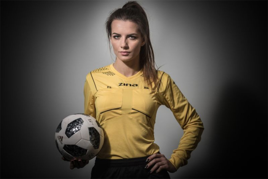 Fifa Referee Sexiest Referee Karolina Bojar Stefańska Excited About World Cup Final In Qatar 2818