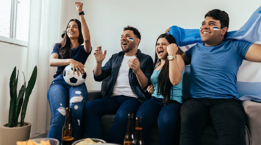 আর্জেন্টিনাকে সমর্থন করেন? ফাইনাল দেখতে দেখতে সেই দেশের জনপ্রিয় খাবার চেখে দেখবেন নাকি?