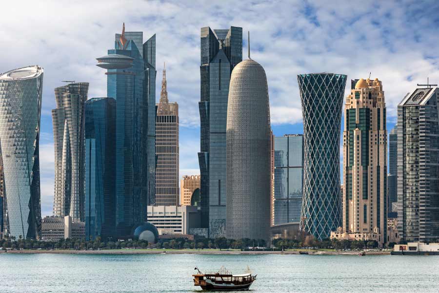 বিশ্বকাপের জন্য তৈরি করা হোটেলগুলিকে বদলে ফেলা হতে পারে ছোট ছোট আবাসনে। কয়েকটি হোটেল আরও উঁচু করে বহুতলে পরিণত করা হতে পারে।