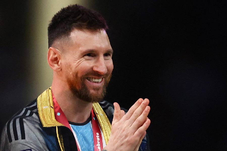 আর্জেন্টিনার রাজধানী বুয়েনস আয়ার্স থেকে ৩০০ কিলোমিটার উত্তর-পশ্চিমে সান্তা ফে প্রদেশের শহর রোজ়ারিয়ো। সেখানেই জন্ম হয়েছিল ফুটবলের বরপুত্র লিয়োনেল মেসির।