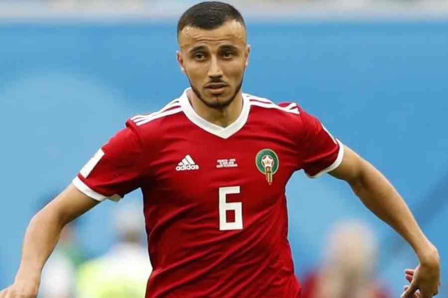 রোমান সাইস (সেন্ট্রাল ডিফেন্ডার): প্রতিযোগিতায় সেমিফাইনালের আগে একটি আত্মঘাতী গোল ছাড়া কোনও গোল খায়নি মরক্কো। তার অন্যতম কারণ সাইস। তিনি দুর্দান্ত খেলেছেন। শুধু ভাল ডিফেন্স করা নয়, সেট পিস থেকে গোল করার ক্ষেত্রে সাহায্যও করেছেন। 