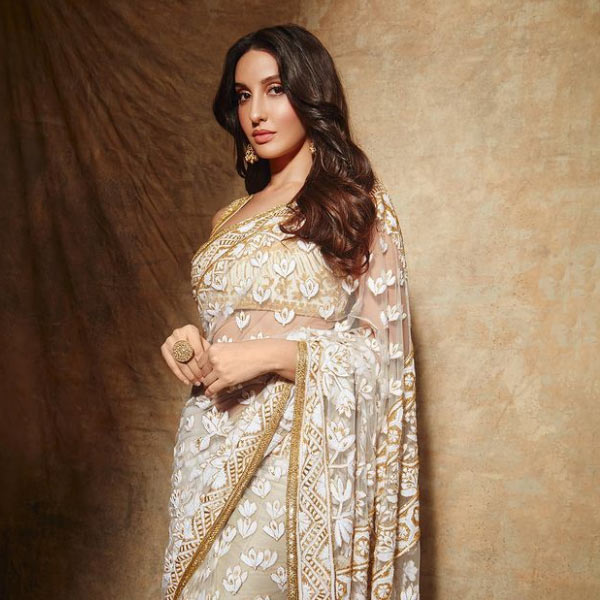 নাচের পাশাপাশি মডেলিংয়ের দিকেও ঝুঁকতে শুরু করেছিলেন নোরা। সেই জগতে কাজের সুযোগও পেয়ে যান তিনি। কলেজের পড়াশোনা শেষ না করে নিজের কেরিয়ার তৈরি করতে ভারতে আসেন নোরা। নাচে দক্ষতার জন্য ফিল্মজগতে কাজ পেয়ে যান তিনি।