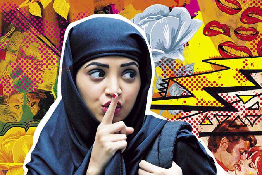 ‘লিপস্টিক আন্ডার মাই বোরখা’— এই ছবি নিয়েও কম বিতর্ক হয়নি। ২০১৭ সালের ২৬ ফেব্রুয়ারি কয়েক জন মুসলিম নেতা কেন্দ্রীয় সরকারের কাছে প্রস্তাব পেশ করেন। প্রস্তাবে ছবি নিষিদ্ধ করার দাবি তোলেন তাঁরা। ওই মুসলিম নেতাদের দাবি ছিল, ছবিটি ধর্মীয় ভাবাবেগে আঘাত করেছে।