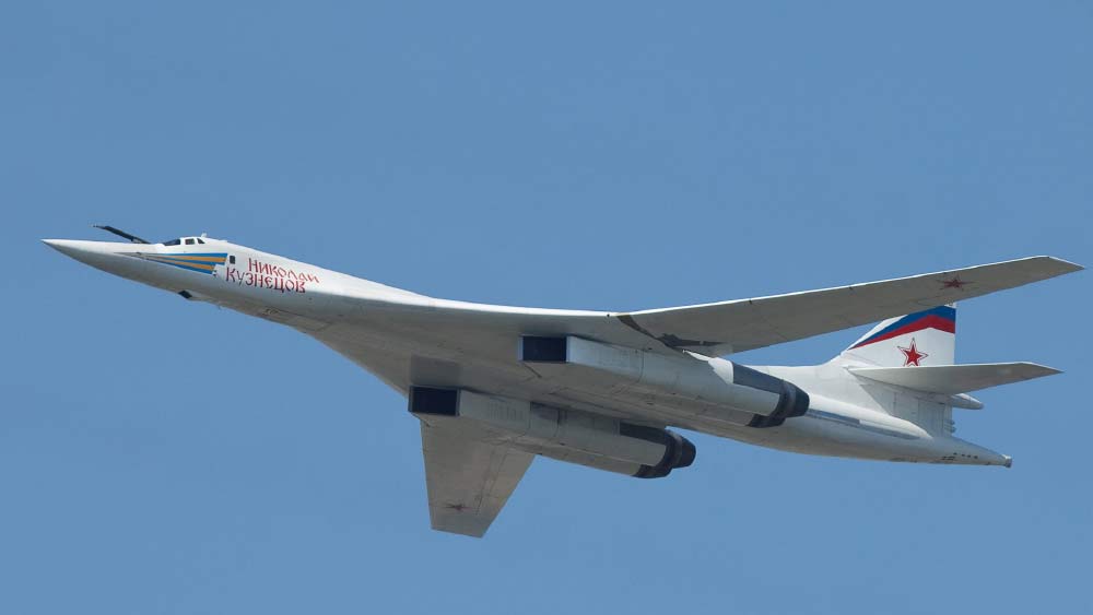 ইতিমধ্যেই রুশ প্রতিরক্ষা দফতর ৫০টি বিমানের বরাত দিয়েছে নির্মাতা সংস্থা ‘ইউনাইটেড এয়ারক্র্যাফ্‌ট কর্পোরেশন’-কে। জল্পনা, ইউক্রেন যুদ্ধ ‘নজরে’ রেখেই এই তৎপরতা।