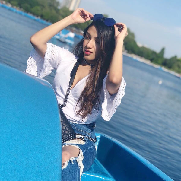 শ্রীদেবীর ছোট মেয়ে খুশি কপূর, আলিয়া কশ্যপ থেকে জিবরান খান... অনেকেই তনিশাকে তাঁর নতুন জীবনের জন্য শুভেচ্ছা জানিয়েছেন।